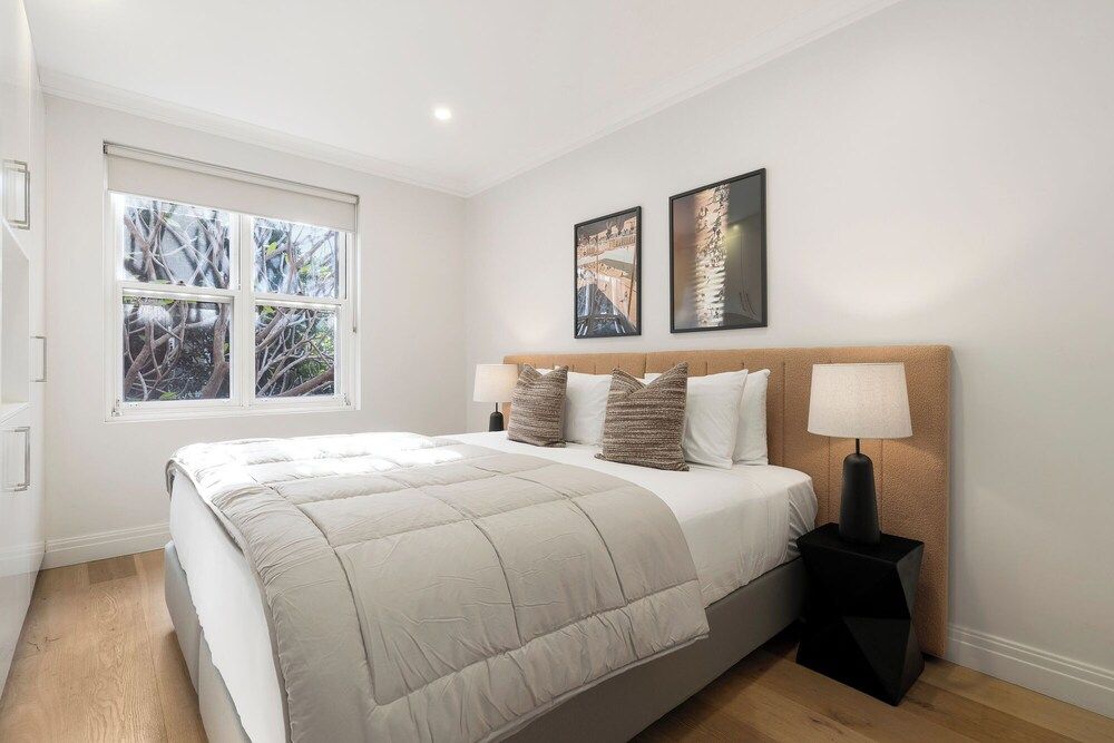 Urban Rest Double Bay Beach One Bedroom Apartment with Study 2