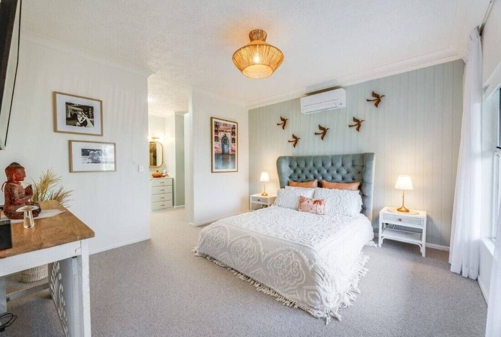 Family House, 6 Bedrooms, Garden View