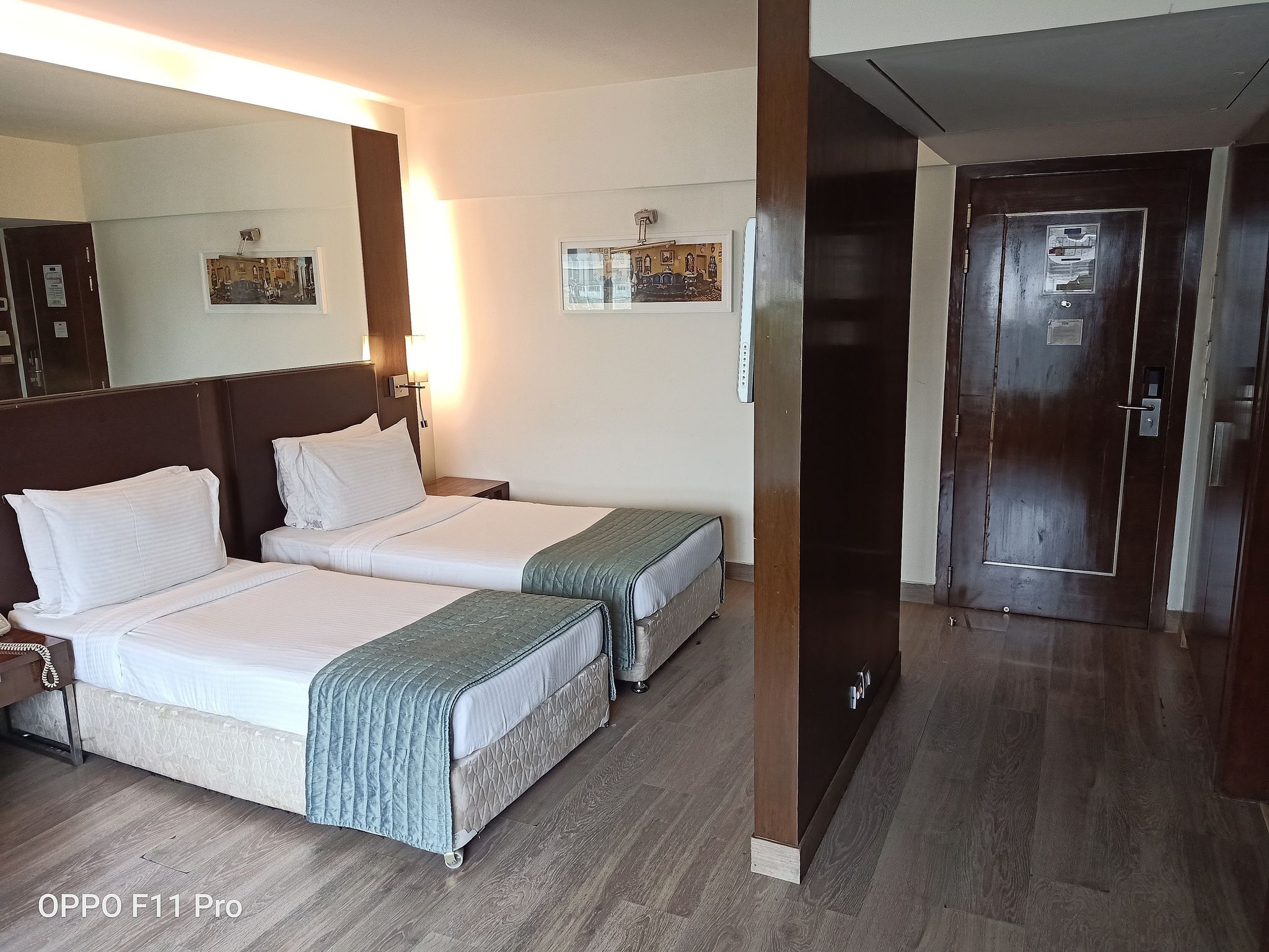 St Laurn- Koregaon Park, Pune EXECUTIVE TWIN BED 6