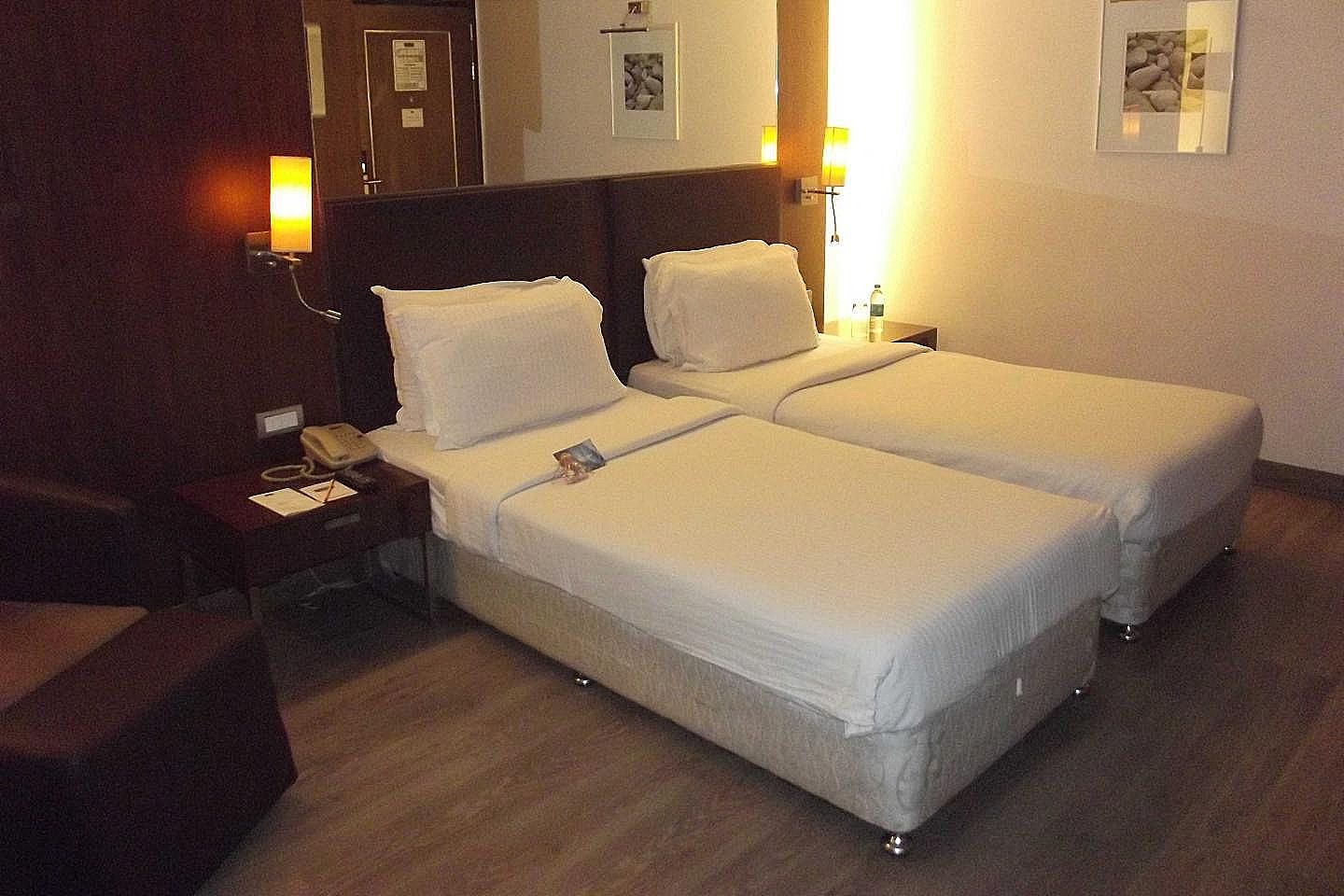 St Laurn- Koregaon Park, Pune EXECUTIVE TWIN BED 5