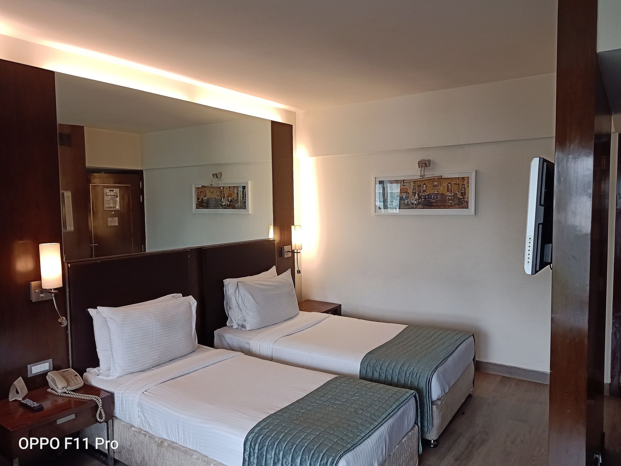 St Laurn- Koregaon Park, Pune EXECUTIVE TWIN BED 2