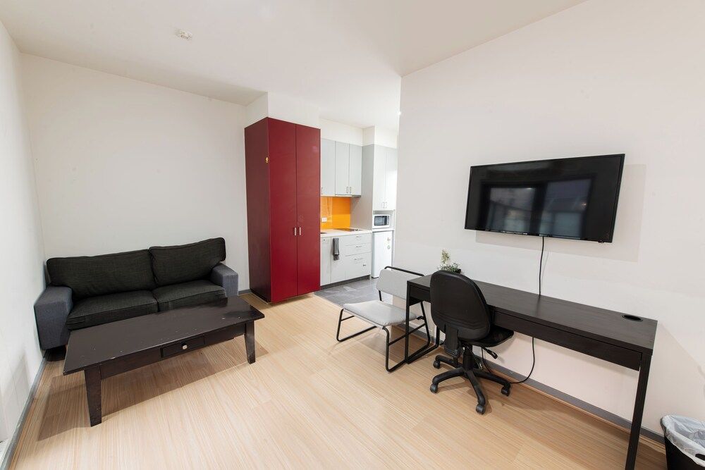 Melbourne Studio Apartments Hotel @ 138 Elgin Carlton Apartment, 2 Bedrooms, Non Smoking, Private Bathroom & Kitchenette 27