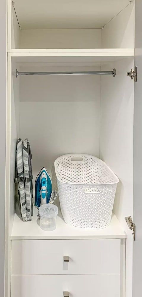 Melbourne Studio Apartments Hotel @ 138 Elgin Carlton Studio, 1 Queen Bed, Non Smoking, Private Bathroom & Kitchenette 14