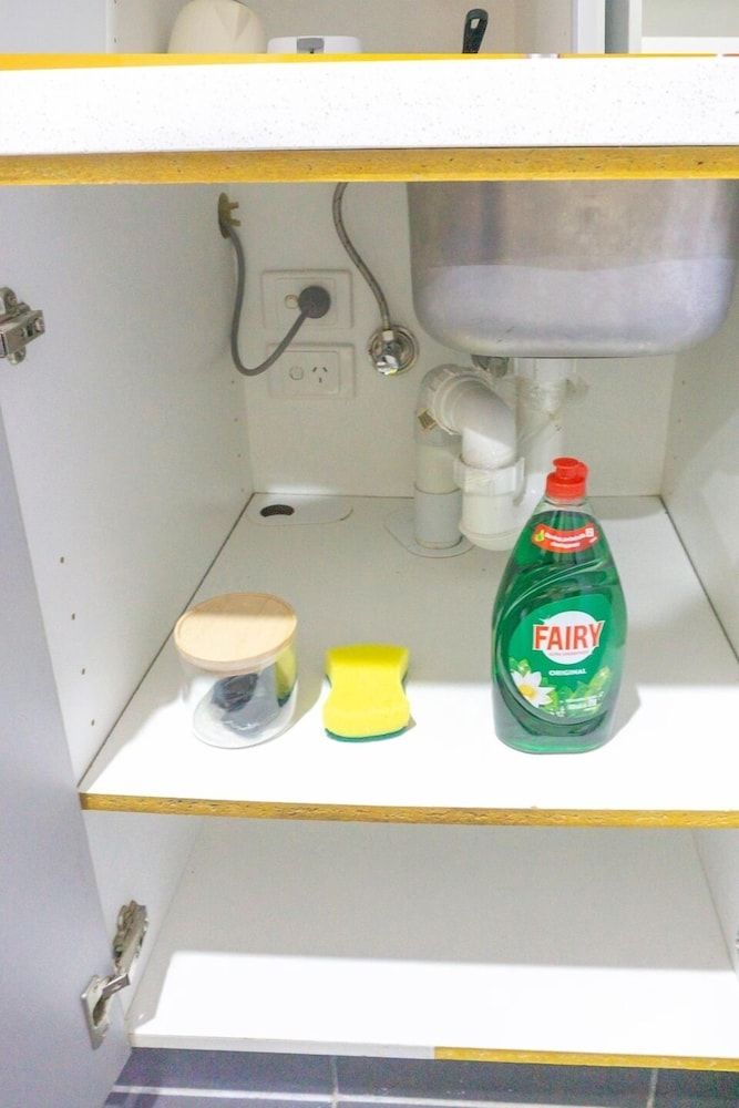 Melbourne Studio Apartments Hotel @ 138 Elgin Carlton Studio, 1 Queen Bed, Non Smoking, Private Bathroom & Kitchenette 18