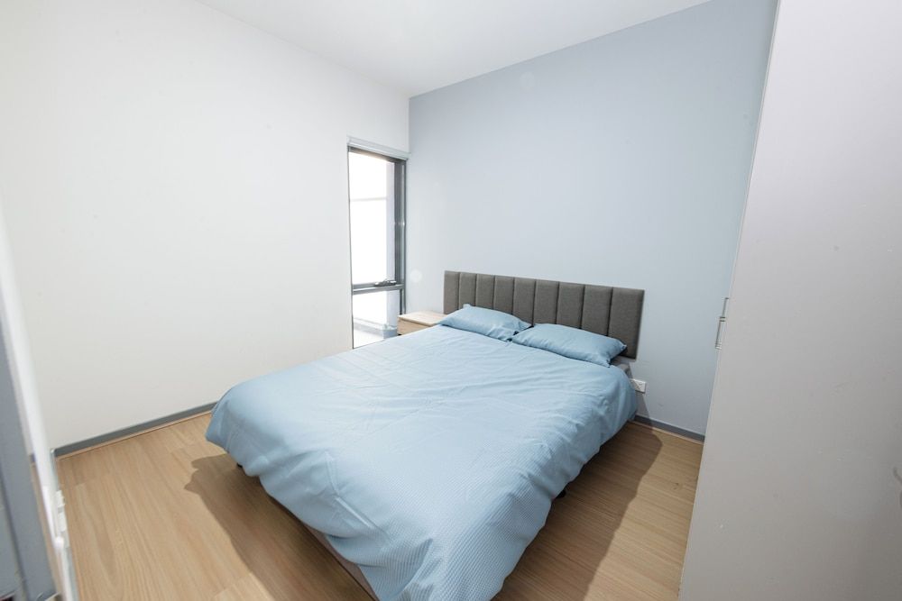 Melbourne Studio Apartments Hotel @ 138 Elgin Carlton Apartment, 2 Bedrooms, Non Smoking, Private Bathroom & Kitchenette 2