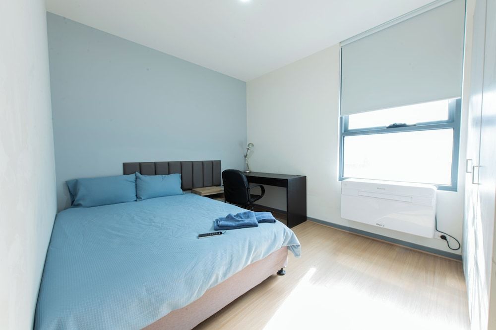 Melbourne Studio Apartments Hotel @ 138 Elgin Carlton Apartment, 2 Bedrooms, Non Smoking, Private Bathroom & Kitchenette 4