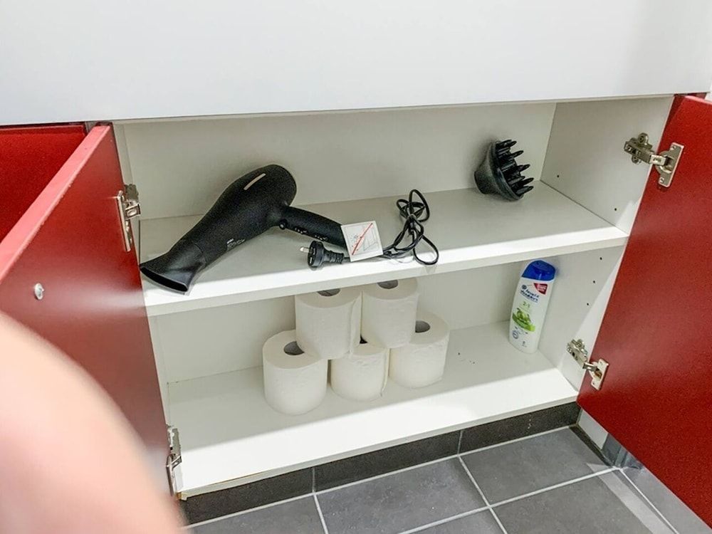 Melbourne Studio Apartments Hotel @ 138 Elgin Carlton Studio, 1 Queen Bed, Non Smoking, Private Bathroom & Kitchenette 20