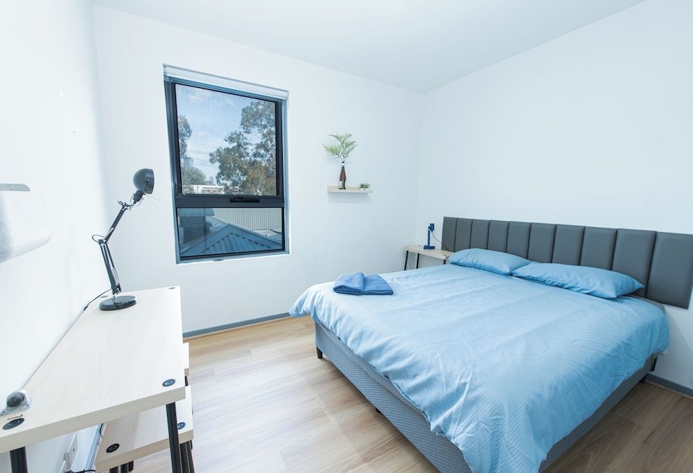 Melbourne Studio Apartments Hotel @ 138 Elgin Carlton Apartment, 2 Bedrooms, Non Smoking, Private Bathroom & Kitchenette 8