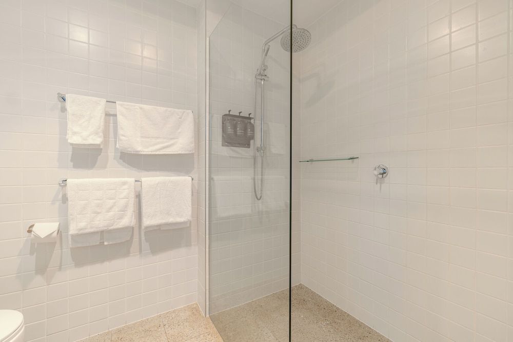 Nagambie Waterfront Motel Lakeview Ground Floor Room 7