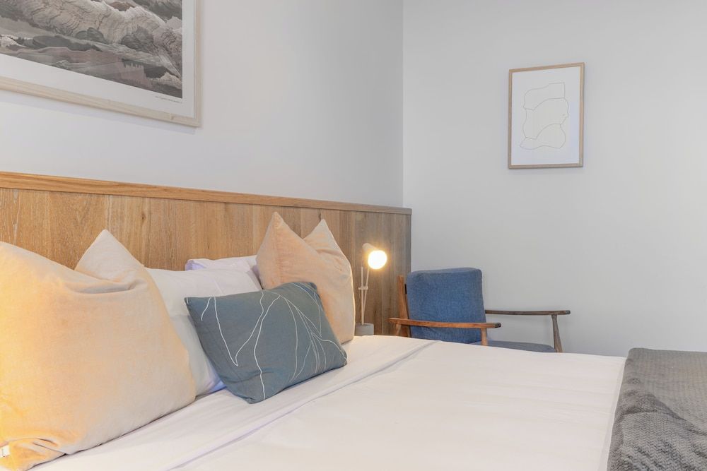 Nagambie Waterfront Motel Lakeview Ground Floor Room 3