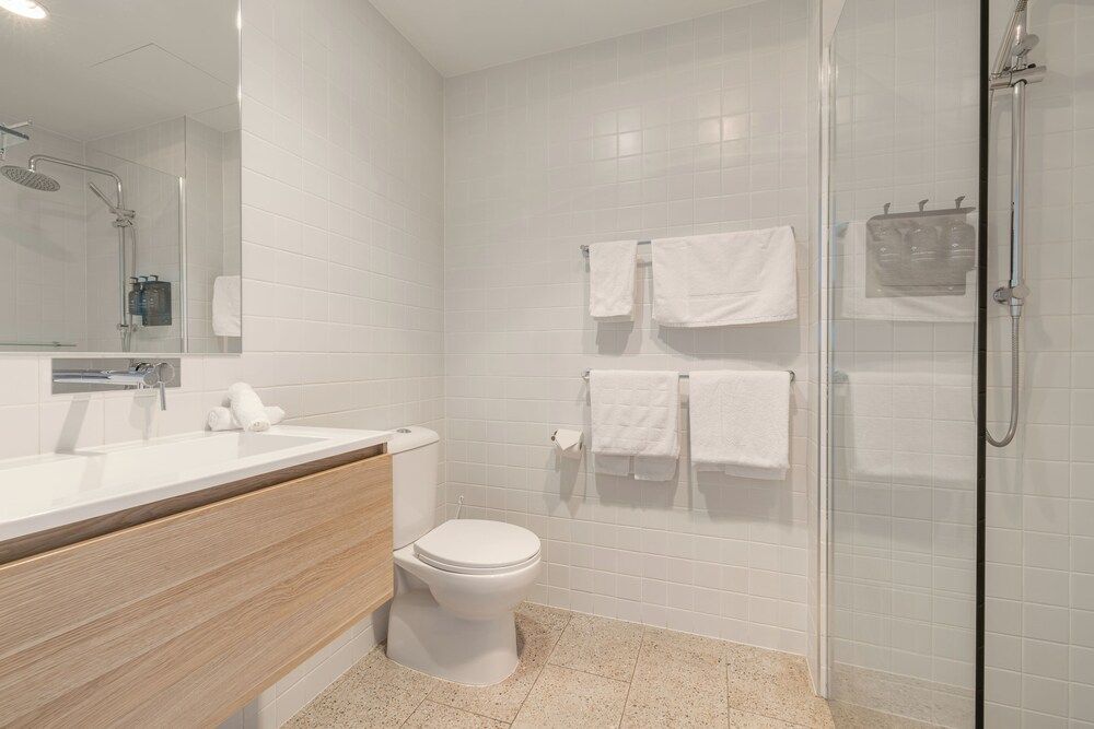 Nagambie Waterfront Motel Lakeview Ground Floor Room 6