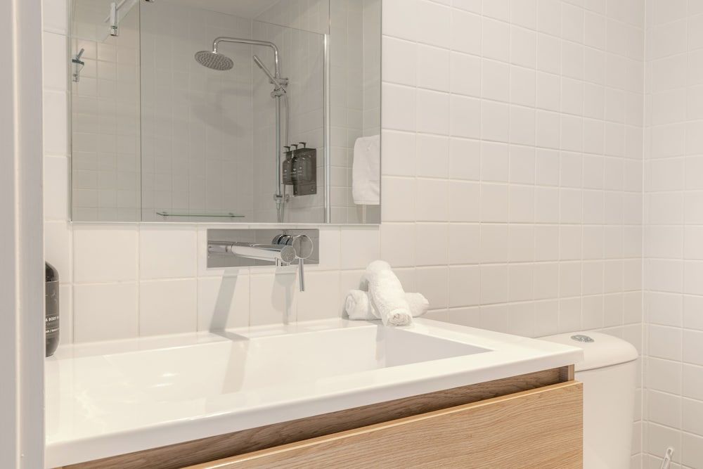 Nagambie Waterfront Motel Lakeview Ground Floor Room 8