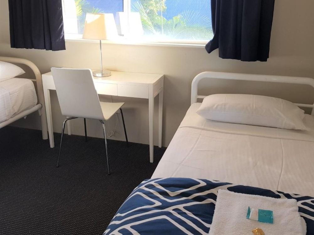 Sailfish 2 Bedroom Rooftop Apartment (stair access only)