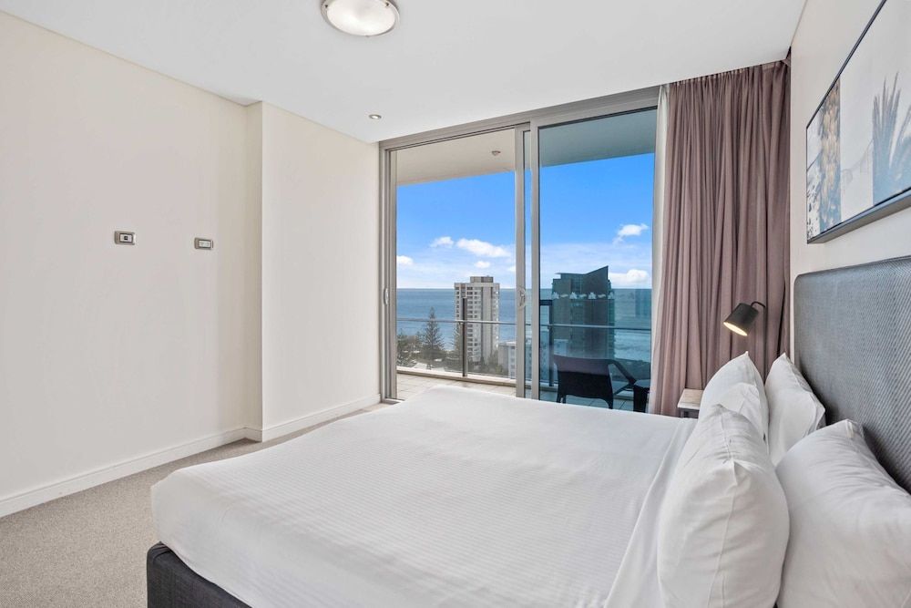14th Floor 1 Bedroom Ocean View Aparment