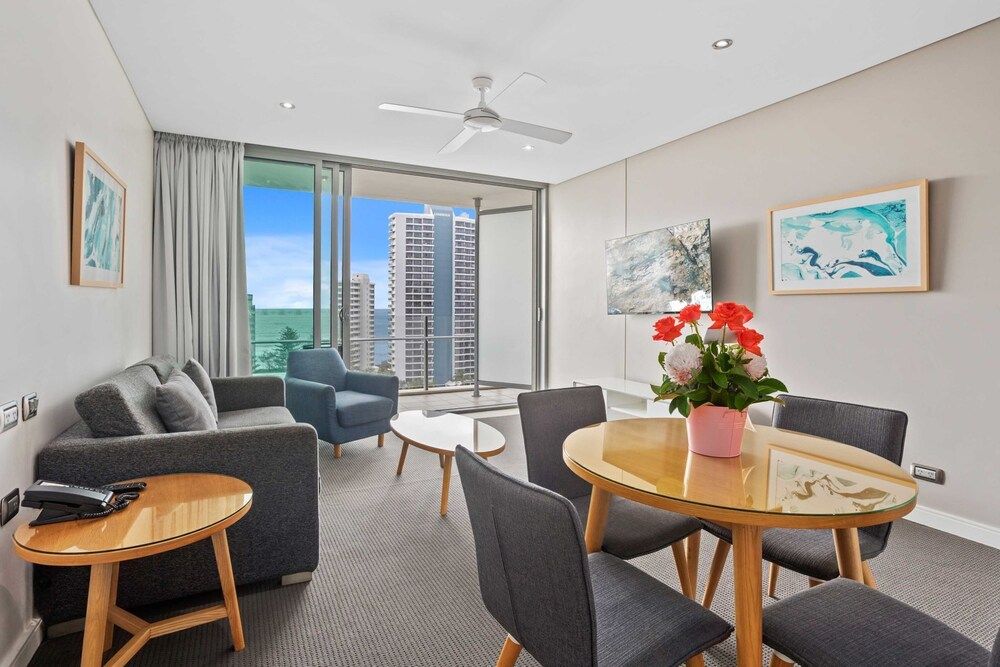 10th Floor 1 Bedroom Ocean View Apartment