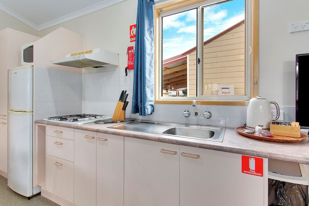 North Haven Holiday Village Standard 1 bedroom Cabin 4