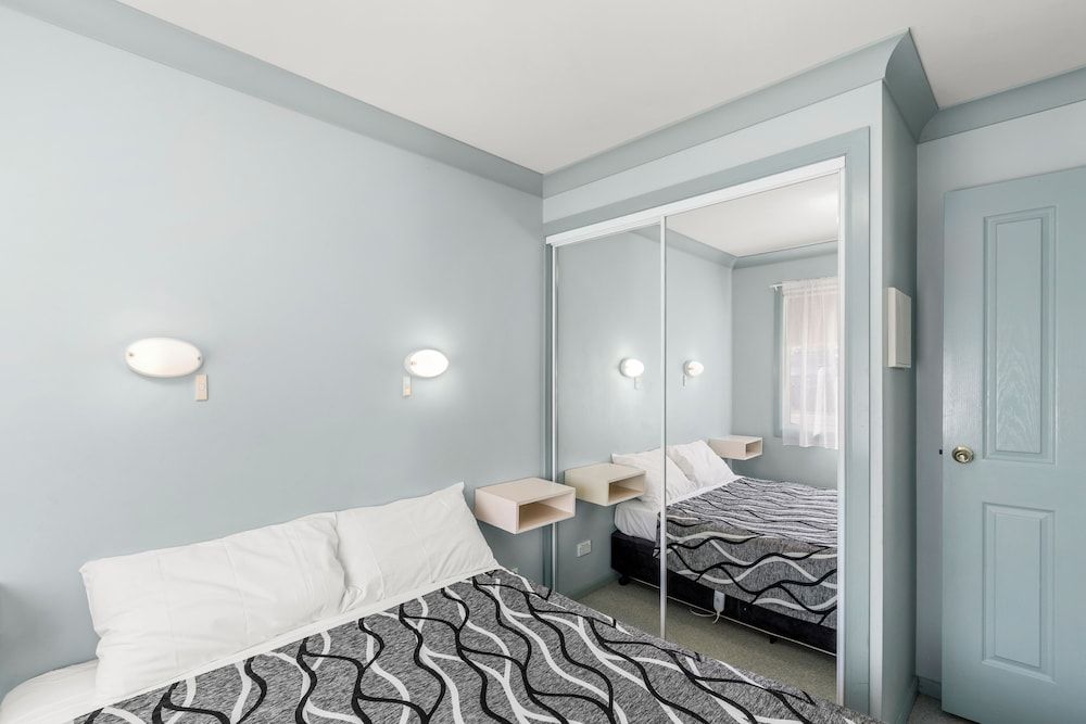 Moss Vale Holiday Park Standard 2 Bedroom Cabin - Pet Friendly 4