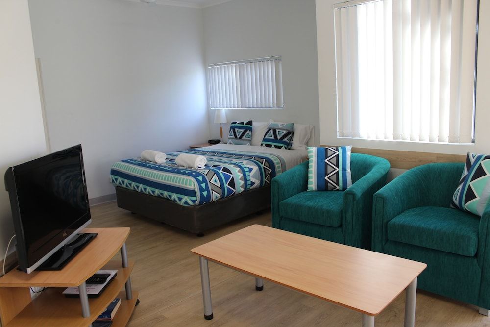 Standard Studio, 1 Queen Bed, Non Smoking