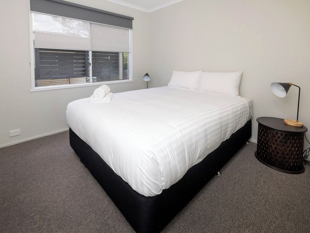 Standard 2 Bedroom Cabin