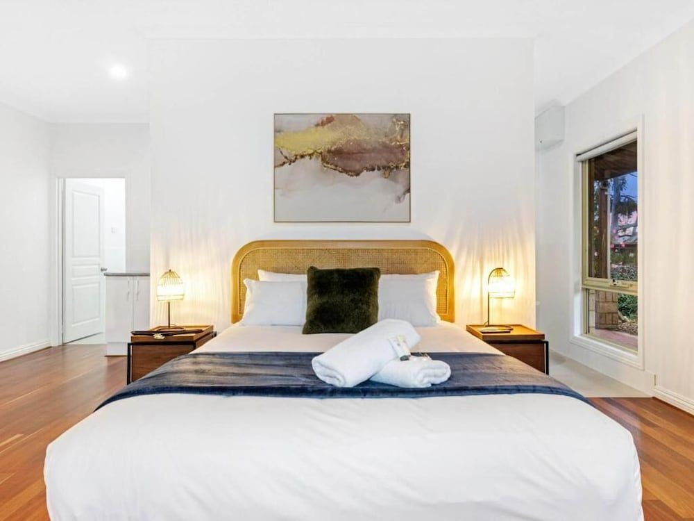 Northam Holiday Park Deluxe 1 Bedroom Cabin