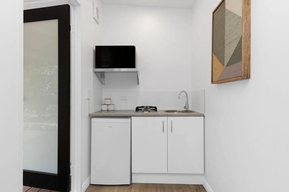 Northam Holiday Park Superior 1 Bedroom Cabin 2