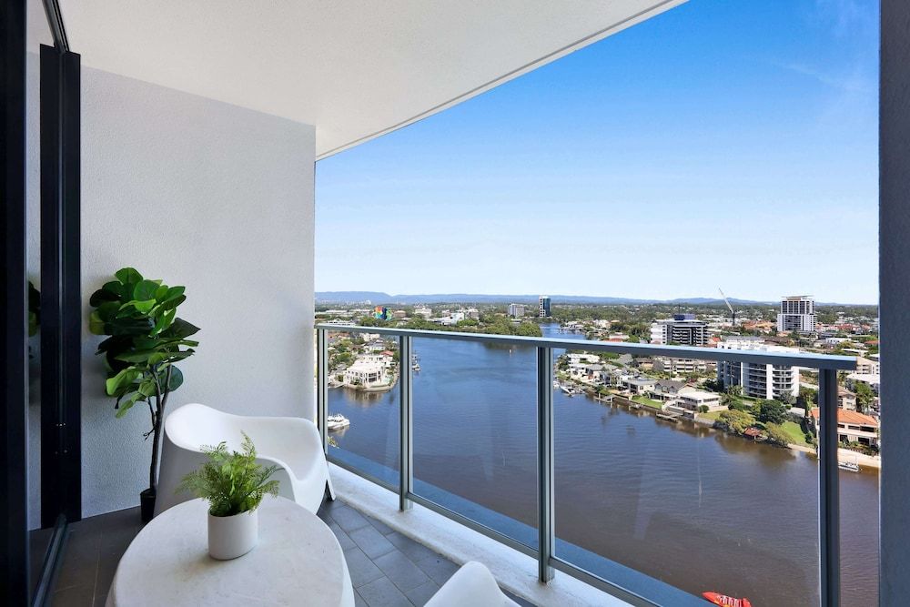 Avalon Apartments - Q Stay Apartment, 2 Bedrooms, River View 4