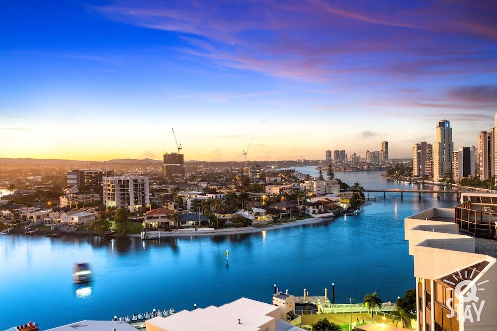 Avalon Apartments - Q Stay Apartment, 2 Bedrooms, 2 Bathrooms 6