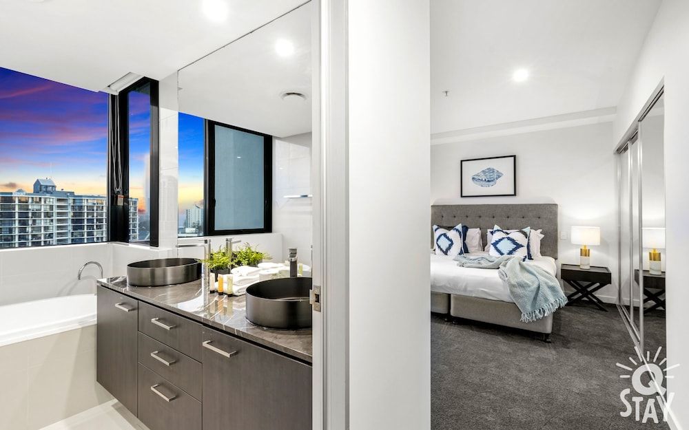 Avalon Apartments - Q Stay Apartment, 2 Bedrooms, 2 Bathrooms 11