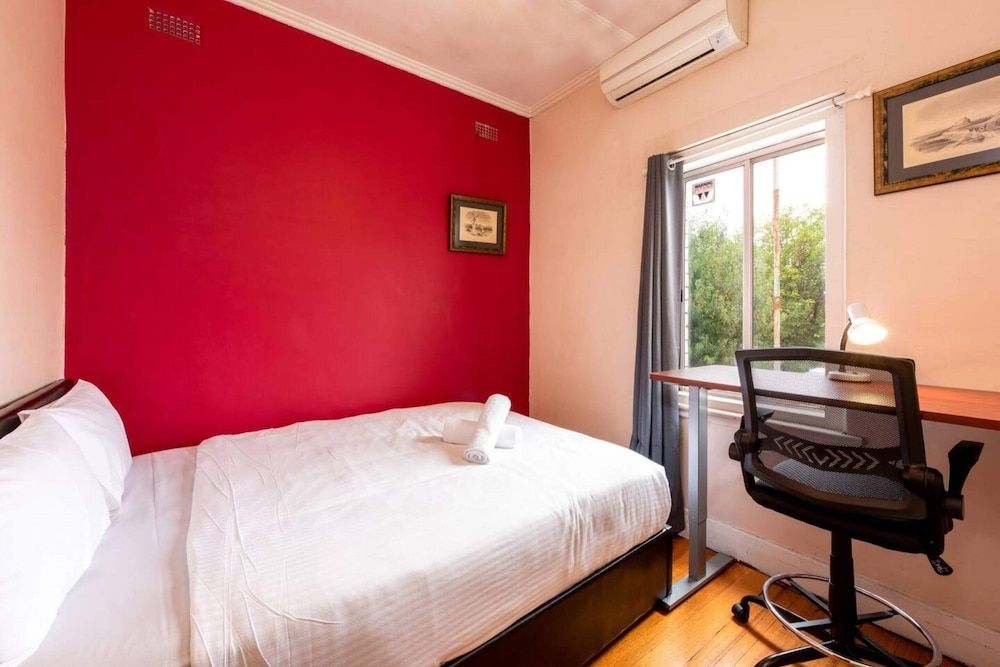 Basic House, Multiple Beds