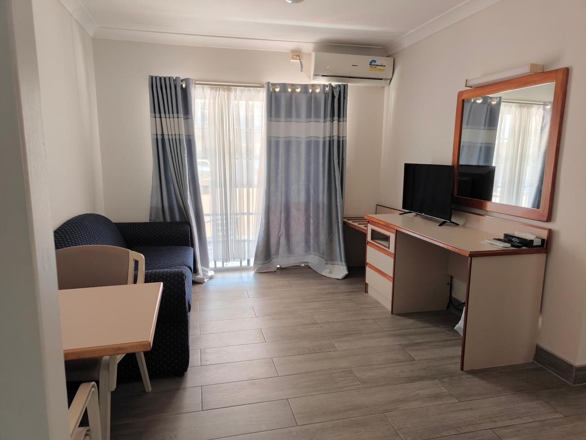 Forstay Motel Family Room 4