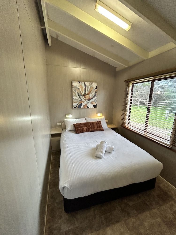 Comfort Cabin, Partial Ocean View