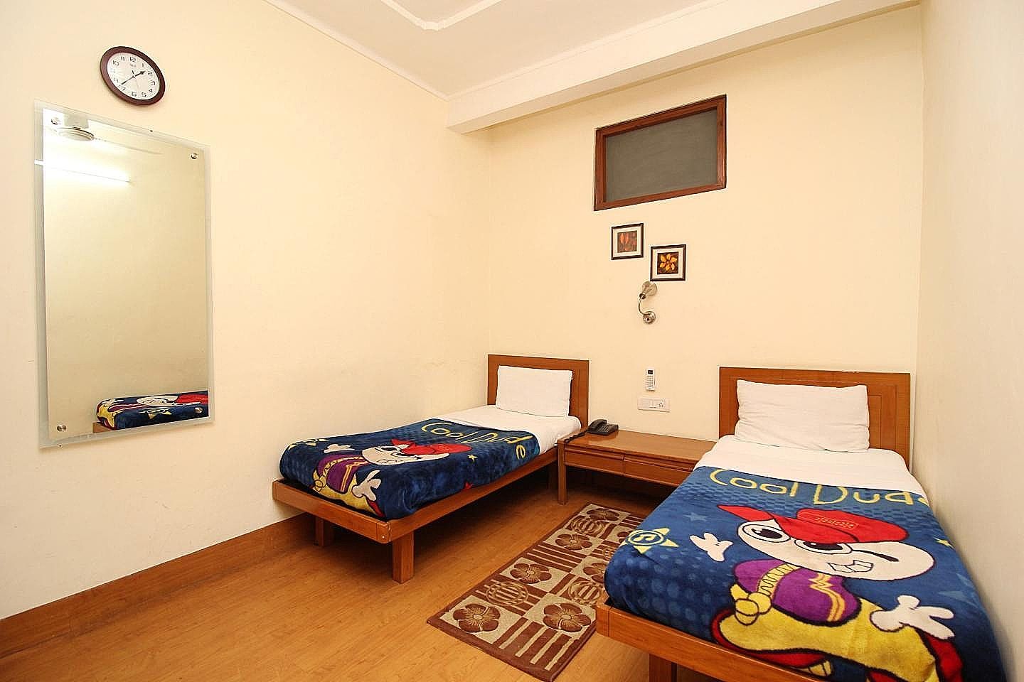 Airport Hotel Terminal 1 View Standard Room 7