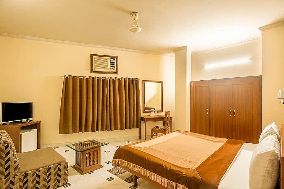 Deluxe Single Room