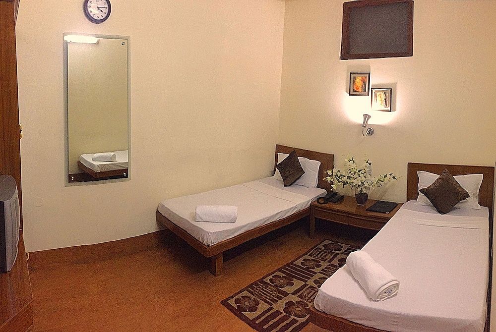 Airport Hotel Terminal 1 View Standard Room 5