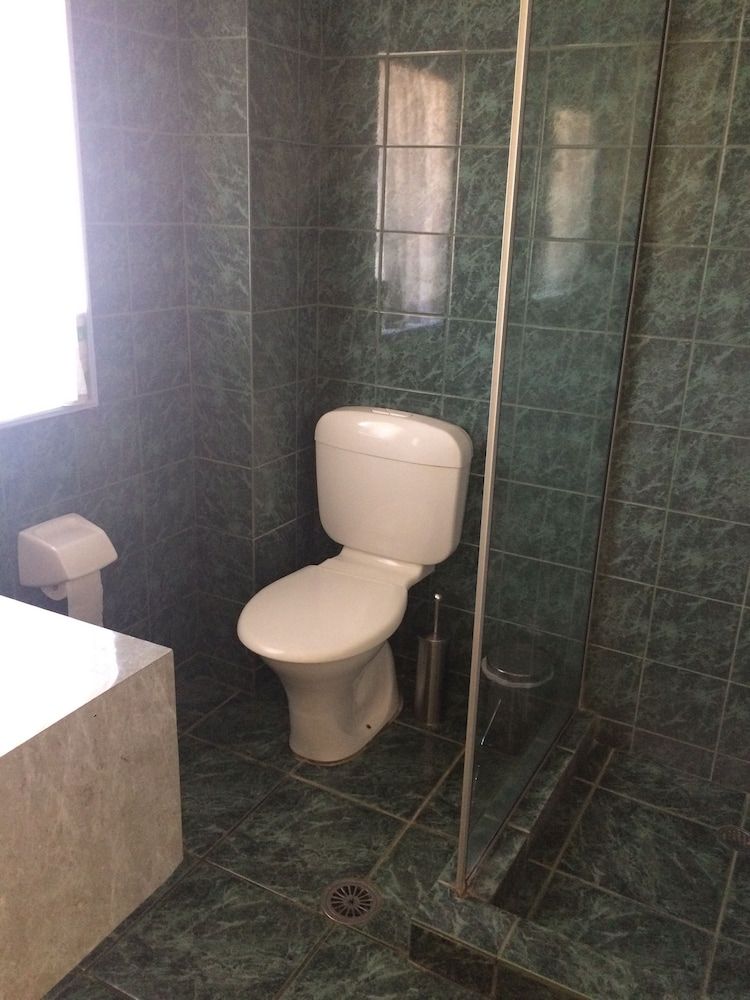 Paraway Motel Standard Room, Non Smoking (Standard Twin deal) 4