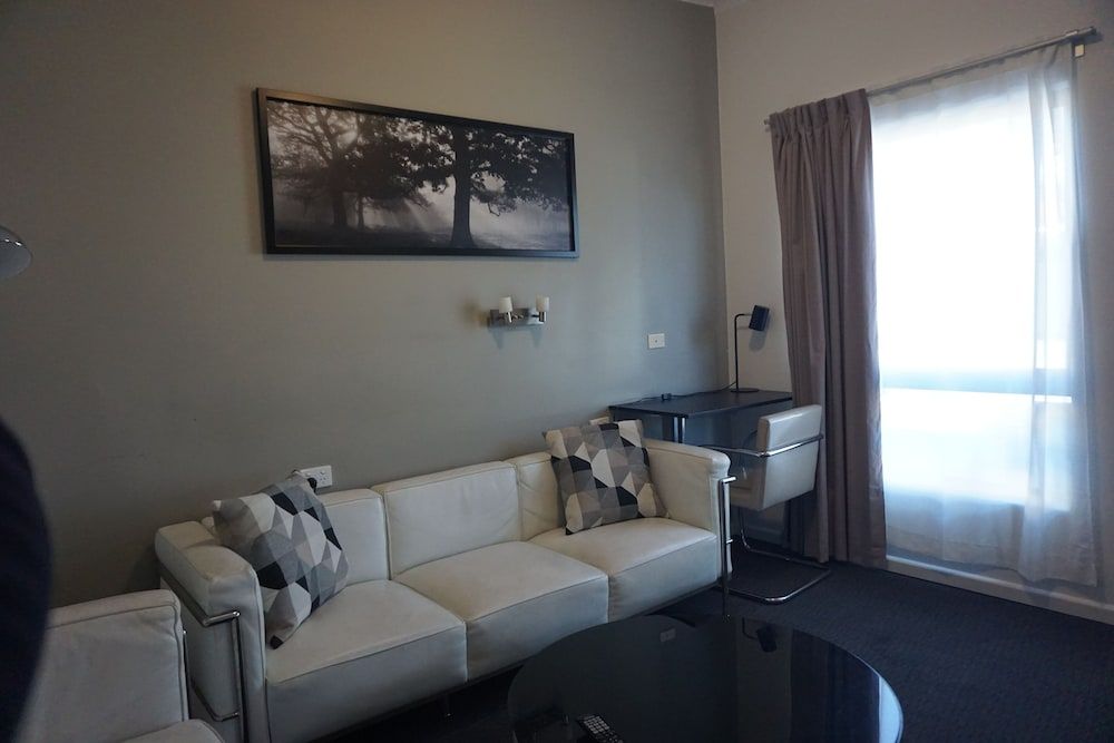 Family Suite with Lounge