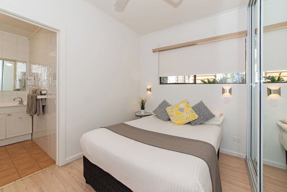 Holiday Unit, 2 Bedrooms (6 Berth)