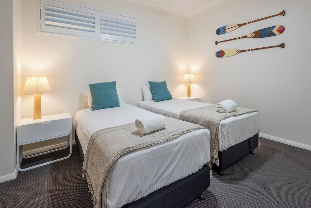 Apartment, 2 Bedrooms, Pool View