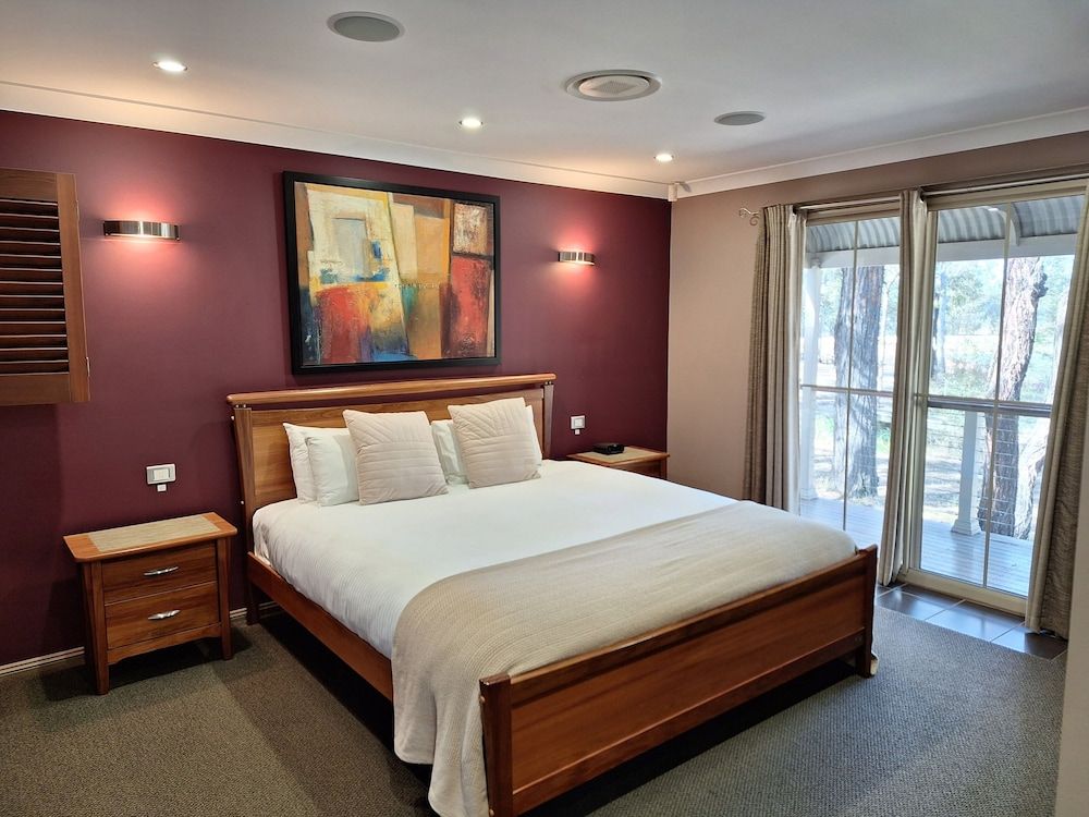 Deluxe Cottage, 1 King Bed