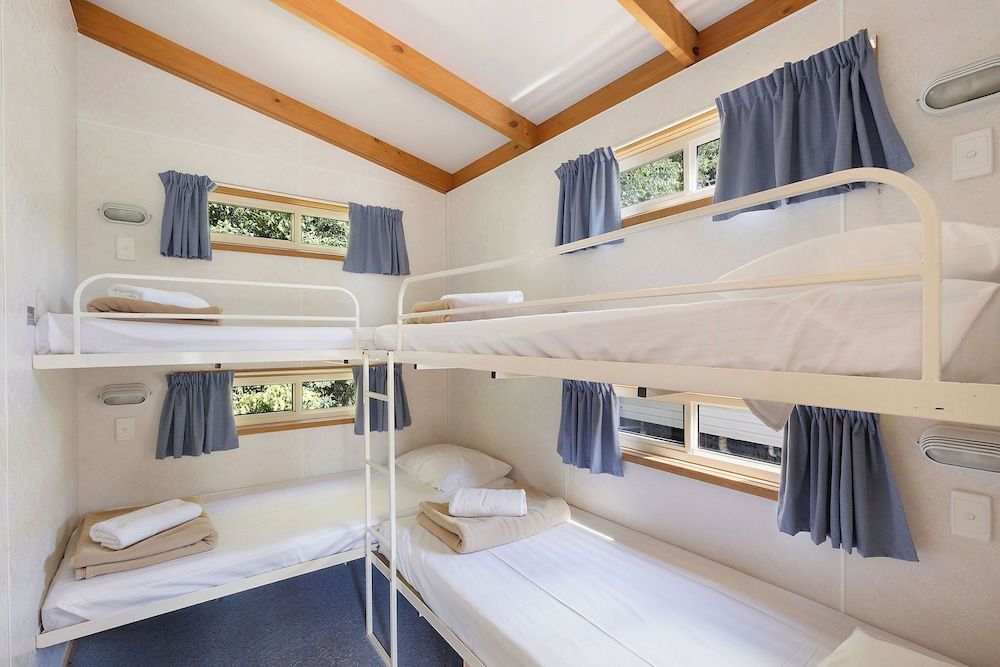 Reflections Tumut River Standard Cabin - Sleeps 6 - Jayco 2