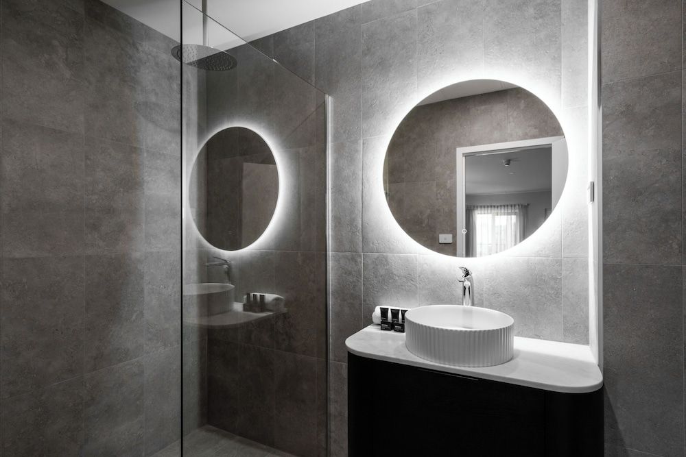 St Hugh Hotel Wagga Wagga Family Room 6