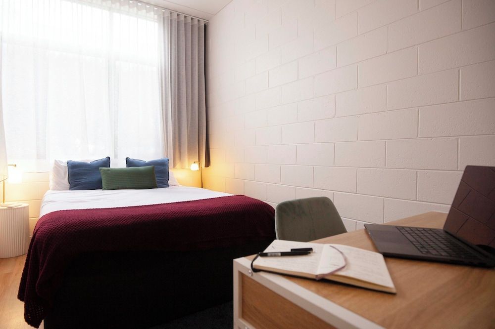 Little Drifter North Melbourne Private Queen Ensuite Room 3