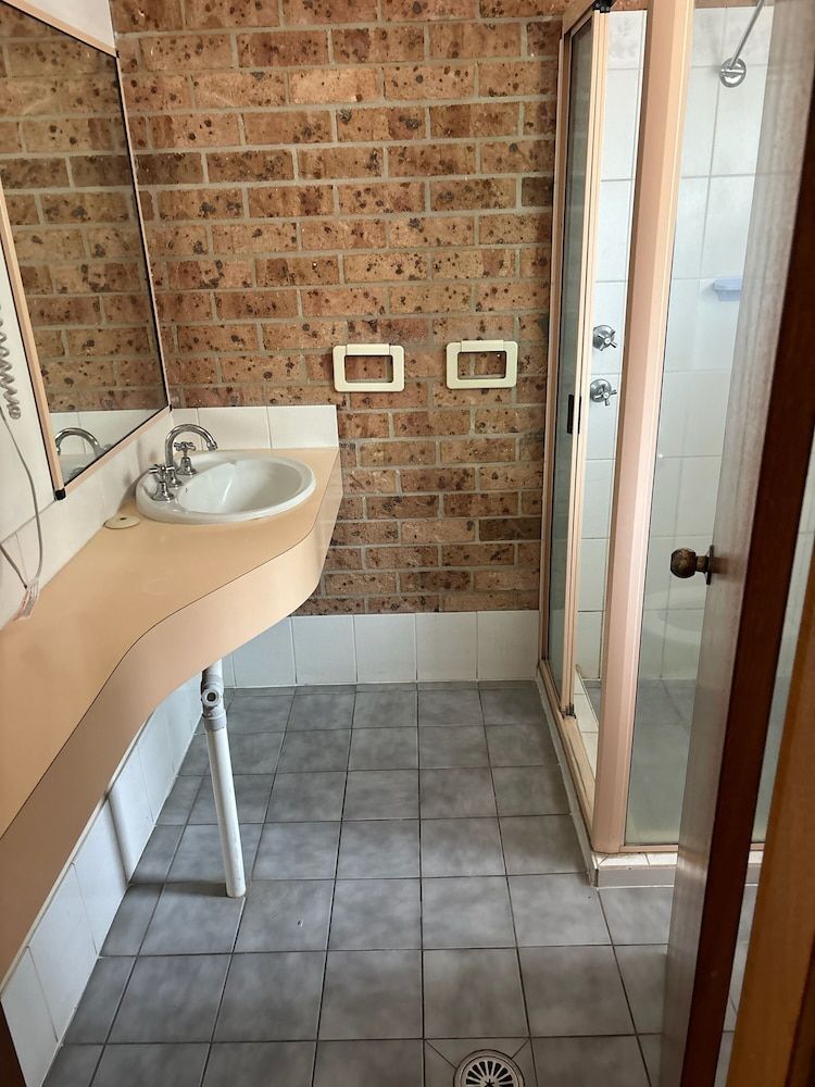 ALYN MOTEL Superior Twin Room 4