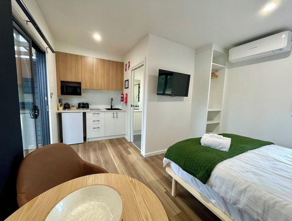 Creswick Holiday Park Standard Studio, 1 Double Bed, Kitchenette