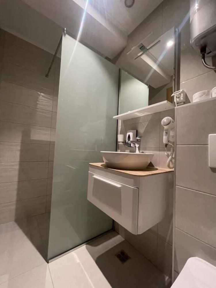 Villa Diamond Deluxe Apartment, Courtyard View 7