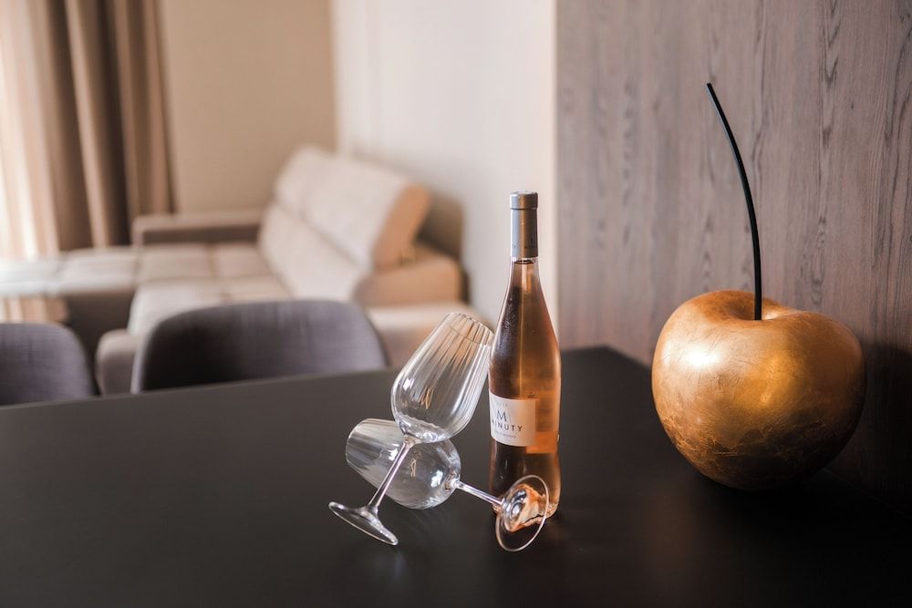 Ideal Apartments Deluxe Apartment, Balcony, City View 4