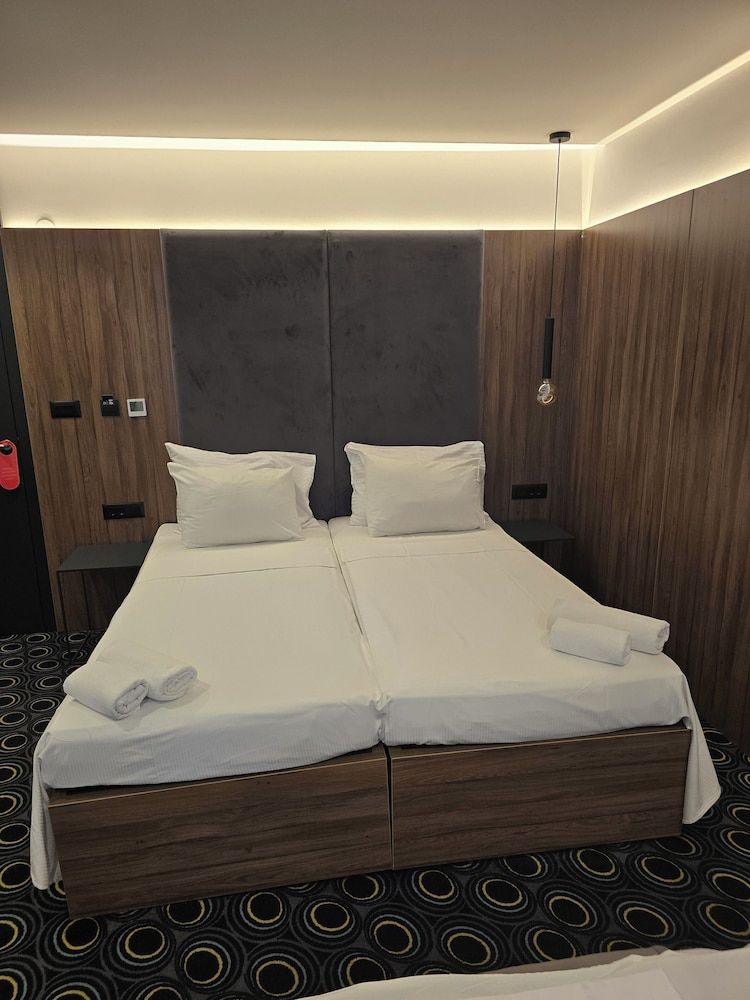 Hotel Carpe Diem Mostar Deluxe Double or Twin Room 2