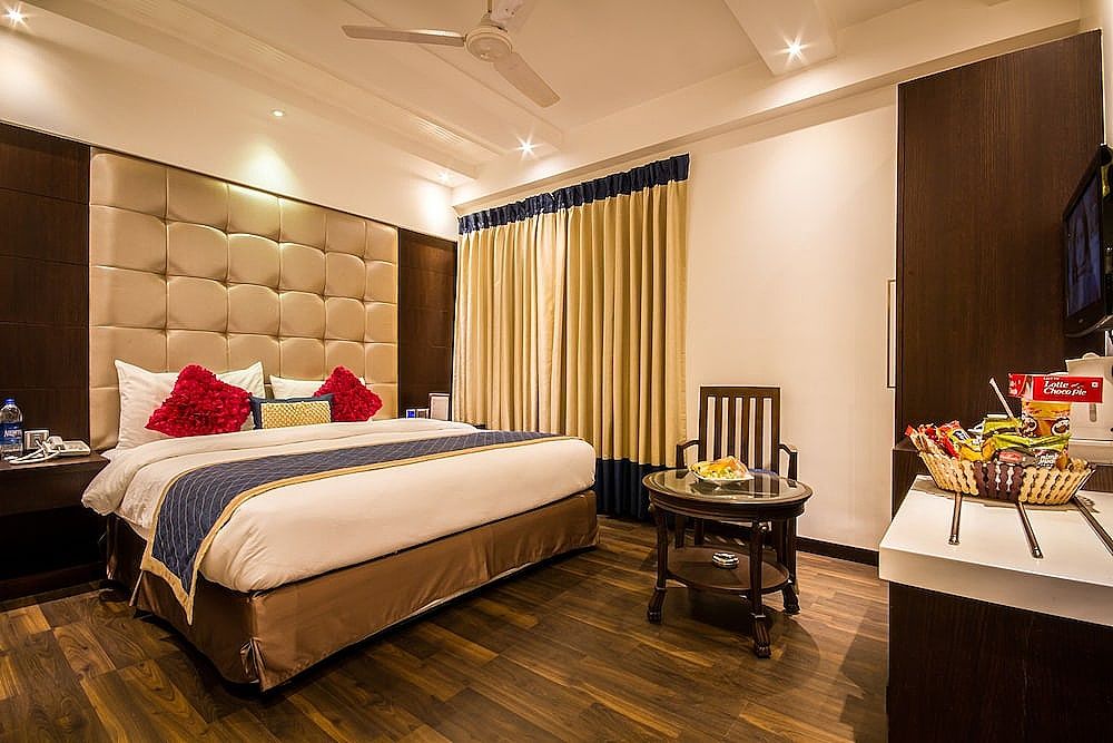 Hotel Grand Godwin @ 5 Mins Distance from New Delhi Railway Station Superior Double Room, 1 King Bed 3