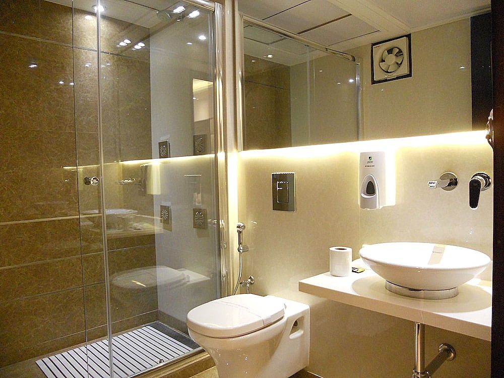 Hotel Grand Godwin @ 5 Mins Distance from New Delhi Railway Station Executive Room, 1 King Bed, Accessible 9