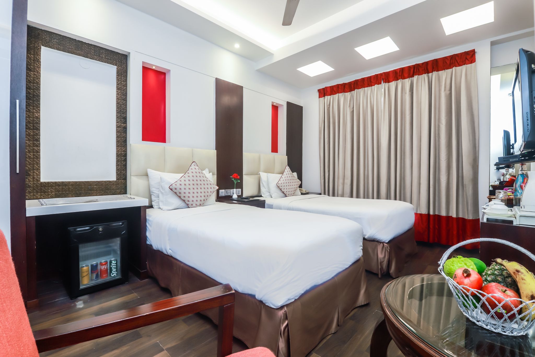 Hotel Grand Godwin @ 5 Mins Distance from New Delhi Railway Station Deluxe Room 3